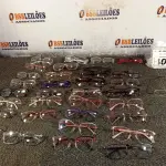LOTE 407 - 01 LOTE COM APROXIMADAMENTE 30 ARMAÇÕES DE ÓCULOS. (NO ESTADO) ATENÇÃO! FAZER A VISITAÇÃO ANTES DE ARREMATAR, NÃO SABEMOS SE FUNCIONA. LEILÃO NÃO TEM GARANTIA E NEM DEVOLUÇÃO, SUJEITO A POSSÍVEIS AVARIAS VISÍVEIS/OCULTAS E/OU AUSÊNCIA DE COMPONENTES.
