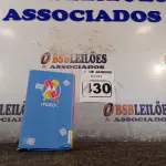 LOTE 430 - 01 CELULAR MOTOC MODELO:XT1750 8GB MARCA LENOVO. (NO ESTADO) ATENÇÃO! FAZER A VISITAÇÃO ANTES DE ARREMATAR, NÃO SABEMOS SE FUNCIONA. LEILÃO NÃO TEM GARANTIA E NEM DEVOLUÇÃO, SUJEITO A POSSÍVEIS AVARIAS VISÍVEIS/OCULTAS E/OU AUSÊNCIA DE COMPONENTES.