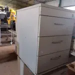 LOTE 457 - 02 GAVETEIROS COM 03 GAVETAS. (NO ESTADO) ATENÇÃO! FAZER A VISITAÇÃO ANTES DE ARREMATAR, NÃO SABEMOS SE FUNCIONA. LEILÃO NÃO TEM GARANTIA E NEM DEVOLUÇÃO, SUJEITO A POSSÍVEIS AVARIAS VISÍVEIS/OCULTAS E/OU AUSÊNCIA DE COMPONENTES.