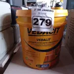 LOTE 279 - 01 BALDE DE VEDACIT ADITIVO IMPERMEABILIZANTE PARA CONCRETOS E ARGAMASSAS. (NO ESTADO) ATENÇÃO! FAZER A VISITAÇÃO ANTES DE ARREMATAR, NÃO SABEMOS SE FUNCIONA. LEILÃO NÃO TEM GARANTIA E NEM DEVOLUÇÃO, SUJEITO A POSSÍVEIS AVARIAS VISÍVEIS/OCULTAS E/OU AUSÊNCIA DE COMPONENTES.