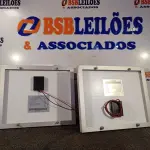 LOTE 276 - 02 PAINÉIS SOLARES 18V 10W.  (NO ESTADO) ATENÇÃO! FAZER A VISITAÇÃO ANTES DE ARREMATAR, NÃO SABEMOS SE FUNCIONA. LEILÃO NÃO TEM GARANTIA E NEM DEVOLUÇÃO, SUJEITO A POSSÍVEIS AVARIAS VISÍVEIS/OCULTAS E/OU AUSÊNCIA DE COMPONENTES.