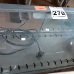 LOTE 278 - 01 ESTUFA ELÉTRICA PARA SALGADOS. (NO ESTADO) ATENÇÃO! FAZER A VISITAÇÃO ANTES DE ARREMATAR, NÃO SABEMOS SE FUNCIONA. LEILÃO NÃO TEM GARANTIA E NEM DEVOLUÇÃO, SUJEITO A POSSÍVEIS AVARIAS VISÍVEIS/OCULTAS E/OU AUSÊNCIA DE COMPONENTES.