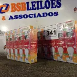 LOTE 341 - 20 LÂMPADAS DE LED 9W. (NO ESTADO) ATENÇÃO! FAZER A VISITAÇÃO ANTES DE ARREMATAR, NÃO SABEMOS SE FUNCIONA. LEILÃO NÃO TEM GARANTIA E NEM DEVOLUÇÃO, SUJEITO A POSSÍVEIS AVARIAS VISÍVEIS/OCULTAS E/OU AUSÊNCIA DE COMPONENTES.