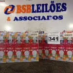 LOTE 341 - 20 LÂMPADAS DE LED 9W. (NO ESTADO) ATENÇÃO! FAZER A VISITAÇÃO ANTES DE ARREMATAR, NÃO SABEMOS SE FUNCIONA. LEILÃO NÃO TEM GARANTIA E NEM DEVOLUÇÃO, SUJEITO A POSSÍVEIS AVARIAS VISÍVEIS/OCULTAS E/OU AUSÊNCIA DE COMPONENTES.
