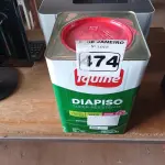 LOTE 474 - 01 LATA DE TINTA IQUINE DIAPISO 18L NA COR VERMELHA. (NO ESTADO) ATENÇÃO! FAZER A VISITAÇÃO ANTES DE ARREMATAR, NÃO SABEMOS SE FUNCIONA. LEILÃO NÃO TEM GARANTIA E NEM DEVOLUÇÃO, SUJEITO A POSSÍVEIS AVARIAS VISÍVEIS/OCULTAS E/OU AUSÊNCIA DE COMPONENTES.