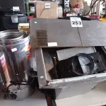 LOTE 253 - 03 DEPURADORES DE AR MARCAS E MODELOS DIVERSOS E 01 CAFETEIRA EM INOX. (NO ESTADO) ATENÇÃO! FAZER A VISITAÇÃO ANTES DE ARREMATAR, NÃO SABEMOS SE FUNCIONA. LEILÃO NÃO TEM GARANTIA E NEM DEVOLUÇÃO, SUJEITO A POSSÍVEIS AVARIAS VISÍVEIS/OCULTAS E/OU AUSÊNCIA DE COMPONENTES.