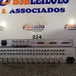 LOTE 224 - 01 DISTRIBUIDOR DE ÁUDIO E VÍDEO 1:20 VM-20ARIII E 01 COMUTADOR DE ÁUDIO E VÍDEO AFV-401.(NO ESTADO) ATENÇÃO! FAZER A VISITAÇÃO ANTES DE ARREMATAR, NÃO SABEMOS SE FUNCIONA. LEILÃO NÃO TEM GARANTIA E NEM DEVOLUÇÃO, SUJEITO A POSSÍVEIS AVARIAS VISÍVEIS/OCULTAS E/OU AUSÊNCIA DE COMPONENTES.