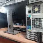 LOTE 442 - 01 CPU, 01 TECLADO E 01 MONITOR. (NO ESTADO) ATENÇÃO! FAZER A VISITAÇÃO ANTES DE ARREMATAR, NÃO SABEMOS SE FUNCIONA. LEILÃO NÃO TEM GARANTIA E NEM DEVOLUÇÃO, SUJEITO A POSSÍVEIS AVARIAS VISÍVEIS/OCULTAS E/OU AUSÊNCIA DE COMPONENTES.