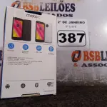LOTE 387 - 01 CELULAR MOTOC MODELO:XT1750 8GB MARCA LENOVO. (NO ESTADO) ATENÇÃO! FAZER A VISITAÇÃO ANTES DE ARREMATAR, NÃO SABEMOS SE FUNCIONA. LEILÃO NÃO TEM GARANTIA E NEM DEVOLUÇÃO, SUJEITO A POSSÍVEIS AVARIAS VISÍVEIS/OCULTAS E/OU AUSÊNCIA DE COMPONENTES.