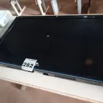 LOTE 282 - 01 TV 42’’ MARCA LG. PARA RETIRADA DE PEÇAS. (NO ESTADO) ATENÇÃO! FAZER A VISITAÇÃO ANTES DE ARREMATAR, NÃO SABEMOS SE FUNCIONA. LEILÃO NÃO TEM GARANTIA E NEM DEVOLUÇÃO, SUJEITO A POSSÍVEIS AVARIAS VISÍVEIS/OCULTAS E/OU AUSÊNCIA DE COMPONENTES.