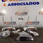 LOTE 375 - 02 ROTEADORES TP-LINK COM CABO E FONTE. (NO ESTADO) ATENÇÃO! FAZER A VISITAÇÃO ANTES DE ARREMATAR, NÃO SABEMOS SE FUNCIONA. LEILÃO NÃO TEM GARANTIA E NEM DEVOLUÇÃO, SUJEITO A POSSÍVEIS AVARIAS VISÍVEIS/OCULTAS E/OU AUSÊNCIA DE COMPONENTES.