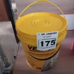 LOTE 175 - 01 BALDE DE VEDACIT, ADITIVO IMPERMEABILIZANTE PARA CONCRETOS E ARGAMASSAS 18L. (NO ESTADO) ATENÇÃO! FAZER A VISITAÇÃO ANTES DE ARREMATAR, NÃO SABEMOS SE FUNCIONA. LEILÃO NÃO TEM GARANTIA E NEM DEVOLUÇÃO, SUJEITO A POSSÍVEIS AVARIAS VISÍVEIS/OCULTAS E/OU AUSÊNCIA DE COMPONENTES.