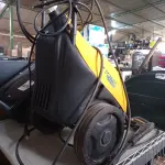 LOTE 477 - 01 LAVADORA DE ALTA PRESSÃO SEMI INDUSTRIAL MARCA ELECTROLUX (NO ESTADO) ATENÇÃO! FAZER A VISITAÇÃO ANTES DE ARREMATAR, NÃO SABEMOS SE FUNCIONA. LEILÃO NÃO TEM GARANTIA E NEM DEVOLUÇÃO, SUJEITO A POSSÍVEIS AVARIAS VISÍVEIS/OCULTAS E/OU AUSÊNCIA DE COMPONENTES.