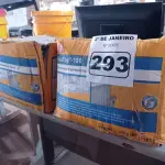 LOTE 293 - 02 CAIXAS DE REVESTIMENTO IMPERMEABILIZANTE SEMI-FLEXIVEL SIKA TOP 100 18KG. (NO ESTADO) ATENÇÃO! FAZER A VISITAÇÃO ANTES DE ARREMATAR, NÃO SABEMOS SE FUNCIONA. LEILÃO NÃO TEM GARANTIA E NEM DEVOLUÇÃO, SUJEITO A POSSÍVEIS AVARIAS VISÍVEIS/OCULTAS E/OU AUSÊNCIA DE COMPONENTES.