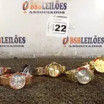 LOTE 422 - 05 RELÓGIOS.(NO ESTADO) ATENÇÃO! FAZER A VISITAÇÃO ANTES DE ARREMATAR, NÃO SABEMOS SE FUNCIONA. LEILÃO NÃO TEM GARANTIA E NEM DEVOLUÇÃO, SUJEITO A POSSÍVEIS AVARIAS VISÍVEIS/OCULTAS E/OU AUSÊNCIA DE COMPONENTES.
