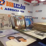 LOTE 396 - 01 LOTE COM DIVERSOS DISCOS DE VINIL. (NO ESTADO) ATENÇÃO! FAZER A VISITAÇÃO ANTES DE ARREMATAR, NÃO SABEMOS SE FUNCIONA. LEILÃO NÃO TEM GARANTIA E NEM DEVOLUÇÃO, SUJEITO A POSSÍVEIS AVARIAS VISÍVEIS/OCULTAS E/OU AUSÊNCIA DE COMPONENTES.