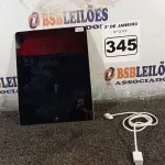 LOTE 345 - 01 IPAD 64GB COM CABO. (NO ESTADO) ATENÇÃO! FAZER A VISITAÇÃO ANTES DE ARREMATAR, NÃO SABEMOS SE FUNCIONA. LEILÃO NÃO TEM GARANTIA E NEM DEVOLUÇÃO, SUJEITO A POSSÍVEIS AVARIAS VISÍVEIS/OCULTAS E/OU AUSÊNCIA DE COMPONENTES.
