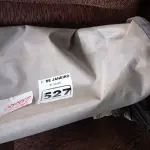 LOTE 527 - 01 CAPOTA MARÍTIMA.(NO ESTADO) ATENÇÃO! FAZER A VISITAÇÃO ANTES DE ARREMATAR, NÃO SABEMOS SE FUNCIONA. LEILÃO NÃO TEM GARANTIA E NEM DEVOLUÇÃO, SUJEITO A POSSÍVEIS AVARIAS VISÍVEIS/OCULTAS E/OU AUSÊNCIA DE COMPONENTES.