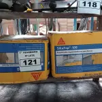 LOTE 121 - 02 CAIXAS DE SIKA TOP-100, REVESTIMENTO IMPERMEABILIZANTE SEMI-FLEXIVEL. (NO ESTADO) ATENÇÃO! FAZER A VISITAÇÃO ANTES DE ARREMATAR, NÃO SABEMOS SE FUNCIONA. LEILÃO NÃO TEM GARANTIA E NEM DEVOLUÇÃO, SUJEITO A POSSÍVEIS AVARIAS VISÍVEIS/OCULTAS E/OU AUSÊNCIA DE COMPONENTES.