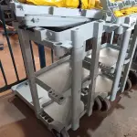LOTE 497 - 02 CARRINHOS PARA LIMPEZA INDUSTRIAL INCOMPLETO. (NO ESTADO) ATENÇÃO! FAZER A VISITAÇÃO ANTES DE ARREMATAR, NÃO SABEMOS SE FUNCIONA. LEILÃO NÃO TEM GARANTIA E NEM DEVOLUÇÃO, SUJEITO A POSSÍVEIS AVARIAS VISÍVEIS/OCULTAS E/OU AUSÊNCIA DE COMPONENTES.