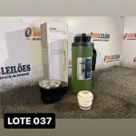 LOTE 037 - 01 GARRAFA TÉRMICA MILITAR 800ML( NOVO ) ( NO ESTADO )