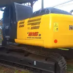 LOTE 567 - 01 ESCAVADEIRA DE ESTEIRA NEW HOLLAND, ANO 2010 E 215B MASS EXCAVATOR, 11.499 HORAS (RETIRADA EM GOIÂNIA)(AGENDAR VISTORIA EM GOIÂNIA¨. 61-98153-0503 JÚNIOR)