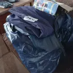 LOTE 526 - 02 COLCHÕES INFLÁVEIS DE SOLTEIRO E 01 BOMBA. (NO ESTADO) ATENÇÃO! FAZER A VISITAÇÃO ANTES DE ARREMATAR, NÃO SABEMOS SE FUNCIONA. LEILÃO NÃO TEM GARANTIA E NEM DEVOLUÇÃO, SUJEITO A POSSÍVEIS AVARIAS VISÍVEIS/OCULTAS E/OU AUSÊNCIA DE COMPONENTES.