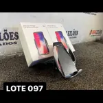 LOTE 097 - 01 SUPORTE COM CARREGAMENTO MAGNETICO PARA CELULARES ( NOVO ) ( NO ESTADO )