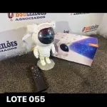 LOTE 055 - 01 PROJETOR ASTRONAUTA COM CONTROLE REMOTO ( NOVO ) ( NO ESTADO )