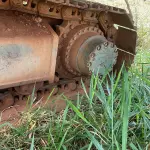 LOTE 569 - 01 ESCAVADEIRA DE ESTEIRA FIATALLIS FH220, ANO 99, FALTA MOTOR DIESEL E A REDUÇÃO DO MOTOR DO GIRO. (NO ESTADO) (ERA DO EXÉRCITO, MÁQUINA POUCO TRABALHADA) (RETIRADA EM GOIÂNIA)(AGENDAR VISTORIA EM GOIÂNIA¨. 61-98153-0503 JÚNIOR)
