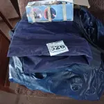 LOTE 526 - 02 COLCHÕES INFLÁVEIS DE SOLTEIRO E 01 BOMBA. (NO ESTADO) ATENÇÃO! FAZER A VISITAÇÃO ANTES DE ARREMATAR, NÃO SABEMOS SE FUNCIONA. LEILÃO NÃO TEM GARANTIA E NEM DEVOLUÇÃO, SUJEITO A POSSÍVEIS AVARIAS VISÍVEIS/OCULTAS E/OU AUSÊNCIA DE COMPONENTES.