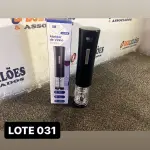 LOTE 031 - 01 ABRIDOR DE VINHO AUTOMÁTICO NA COR PRETA ( NOVO ) ( NO ESTADO )