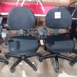 LOTE 077 - 04 CADEIRAS GIRATÓRIAS PARA ESCRITÓRIO. (NO ESTADO, NÃO SABEMOS SE FUNCIONA. LEILÃO NÃO TEM GARANTIA E NEM DEVOLUÇÃO).
