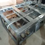 LOTE 097 - 01 FOGÃO COZIL DE 06 BOCAS INCOMPLETO COM FORNO ACOPLADO EM AÇO INOX. (NO ESTADO, NÃO SABEMOS SE FUNCIONA. LEILÃO NÃO TEM GARANTIA E NEM DEVOLUÇÃO).