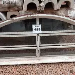 LOTE 489 - 01 JANELA VENEZIANA PEQUENA. (NO ESTADO) ATENÇÃO! FAZER A VISITAÇÃO ANTES DE ARREMATAR, NÃO SABEMOS SE FUNCIONA. LEILÃO NÃO TEM GARANTIA E NEM DEVOLUÇÃO, SUJEITO A POSSÍVEIS AVARIAS VISÍVEIS/OCULTAS E/OU AUSÊNCIA DE COMPONENTES.