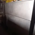 LOTE 101 - 01 MÁQUINA DE GELO EVEREST ECG  150KG/DIA COM AVARIAS EM AÇO INOX. (NO ESTADO, NÃO SABEMOS SE FUNCIONA. LEILÃO NÃO TEM GARANTIA E NEM DEVOLUÇÃO).