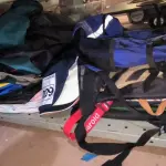 LOTE 029 - 01 LOTE COM BOLÇAS DIVERSAS (NO ESTADO, NÃO SABEMOS SE FUNCIONA. LEILÃO NÃO TEM GARANTIA E NEM DEVOLUÇÃO).
