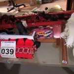 LOTE 039 - 01 LOTE COM MATERIAIS PARA TRICÔ (NO ESTADO, NÃO SABEMOS SE FUNCIONA. LEILÃO NÃO TEM GARANTIA E NEM DEVOLUÇÃO).