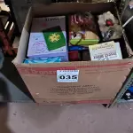LOTE 035 - 01 LOTE COM ENFEITES NATALINOS (NO ESTADO, NÃO SABEMOS SE FUNCIONA. LEILÃO NÃO TEM GARANTIA E NEM DEVOLUÇÃO).
