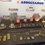 LOTE 004 - 01 LOTE COM ARTIGOS PARA DECORAÇÃO (NO ESTADO, NÃO SABEMOS SE FUNCIONA. LEILÃO NÃO TEM GARANTIA E NEM DEVOLUÇÃO).