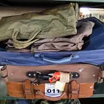 LOTE 011 - 02 BOLSAS E 02 MALAS PARA VIAGEM (NO ESTADO, NÃO SABEMOS SE FUNCIONA. LEILÃO NÃO TEM GARANTIA E NEM DEVOLUÇÃO).