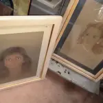 LOTE 064 - 02 QUADROS COM PINTURA A MÃO (NO ESTADO, NÃO SABEMOS SE FUNCIONA. LEILÃO NÃO TEM GARANTIA E NEM DEVOLUÇÃO).