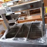 LOTE 146 - 01 AQUECEDOR DE BATATAS/SALGADOS INDUSTRIAL EM AÇO INOX COM 03 BOJOS PARA FEST FOOD. (NO ESTADO, NÃO SABEMOS SE FUNCIONA. LEILÃO NÃO TEM GARANTIA E NEM DEVOLUÇÃO).