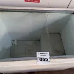 LOTE 055 - 01 FREEZER HORIZONTAL COM 02 TAMPAS DE CORRER 220V. (NO ESTADO) ATENÇÃO! FAZER A VISITAÇÃO ANTES DE ARREMATAR, NÃO SABEMOS SE FUNCIONA. LEILÃO NÃO TEM GARANTIA E NEM DEVOLUÇÃO, SUJEITO A POSSÍVEIS AVARIAS VISÍVEIS/OCULTAS E/OU AUSÊNCIA DE COMPONENTES.