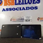 LOTE 031 - 01 TABLET MARCA SAMSUNG. (NO ESTADO) ATENÇÃO! FAZER A VISITAÇÃO ANTES DE ARREMATAR, NÃO SABEMOS SE FUNCIONA. LEILÃO NÃO TEM GARANTIA E NEM DEVOLUÇÃO, SUJEITO A POSSÍVEIS AVARIAS VISÍVEIS/OCULTAS E/OU AUSÊNCIA DE COMPONENTES.