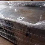 LOTE 142 - 01 BALCÃO SECO COM ESPELHO EM AÇO INOX 05 PORTAS, MEDINDO 308CMX61CM. (NO ESTADO, NÃO SABEMOS SE FUNCIONA. LEILÃO NÃO TEM GARANTIA E NEM DEVOLUÇÃO).