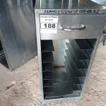 LOTE 188 - 01 CARRINHO DE TRANSPORTE DE ALIMENTOS PARA 7 BANDEJAS E 01 GAVETA EM AÇO INOX. (NO ESTADO, NÃO SABEMOS SE FUNCIONA. LEILÃO NÃO TEM GARANTIA E NEM DEVOLUÇÃO).