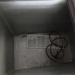 LOTE 115 - 01 FREEZER HORIZONTAL 02 TAMPAS 220V. (NO ESTADO) ATENÇÃO! FAZER A VISITAÇÃO ANTES DE ARREMATAR, NÃO SABEMOS SE FUNCIONA. LEILÃO NÃO TEM GARANTIA E NEM DEVOLUÇÃO, SUJEITO A POSSÍVEIS AVARIAS VISÍVEIS/OCULTAS E/OU AUSÊNCIA DE COMPONENTES.
