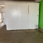 LOTE 202 - 01 CÂMARA FRIA REFRIGERADA COMPLETA COM MOTOR 2HP TRIFÁSICO E FORÇADOR, DESMONTADA. MEDINDO 300CMX300CM MARCA ELGIN. (VISITAÇÃO DESTE ITEM POR AGENDAMENTO. PROCURAR A SECRETARIA PARA MELHORES INFORMAÇÕES.) (NO ESTADO, NÃO SABEMOS SE FUNCIONA. LEILÃO NÃO TEM GARANTIA E NEM DEVOLUÇÃO).