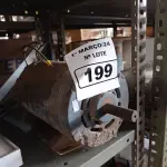 LOTE 199 - 01 MOTOR ELÉTRICO. (NO ESTADO) ATENÇÃO! FAZER A VISITAÇÃO ANTES DE ARREMATAR, NÃO SABEMOS SE FUNCIONA. LEILÃO NÃO TEM GARANTIA E NEM DEVOLUÇÃO, SUJEITO A POSSÍVEIS AVARIAS VISÍVEIS/OCULTAS E/OU AUSÊNCIA DE COMPONENTES.